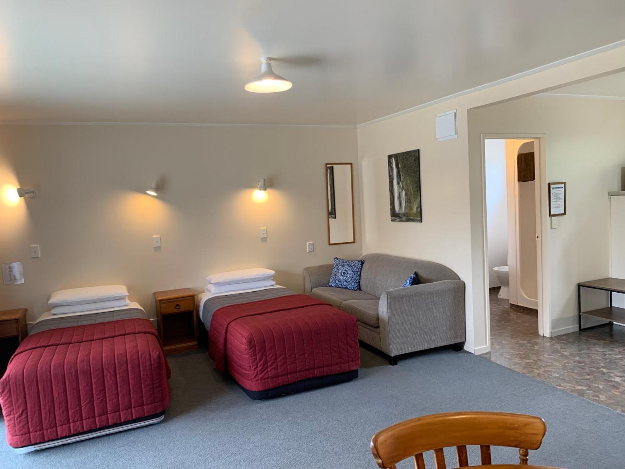Amber Court Motel Te Anau Exterior foto