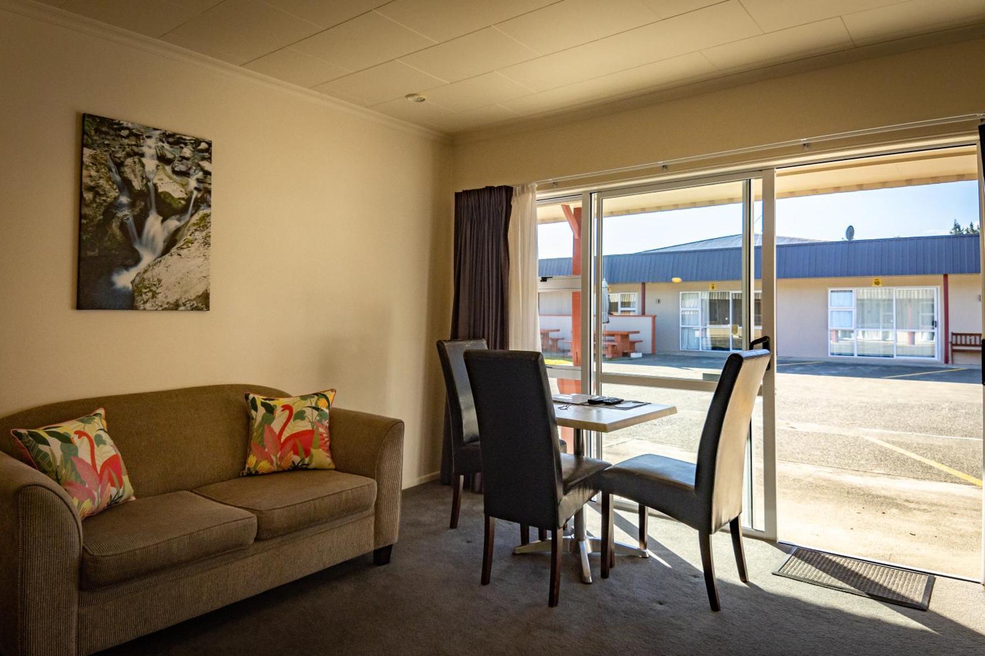Amber Court Motel Te Anau Exterior foto